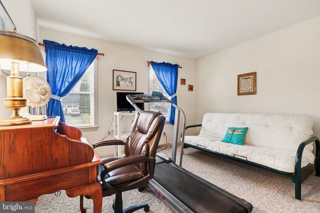 1014 SHADOWSTONE DR, Lancaster, PA 17603