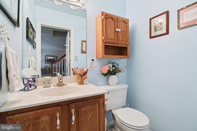 1014 SHADOWSTONE DR, Lancaster, PA 17603