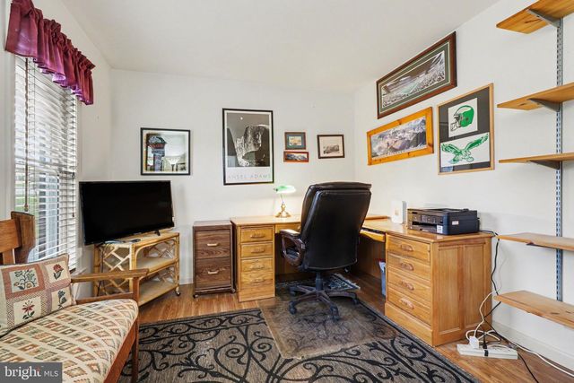 1014 SHADOWSTONE DR, Lancaster, PA 17603