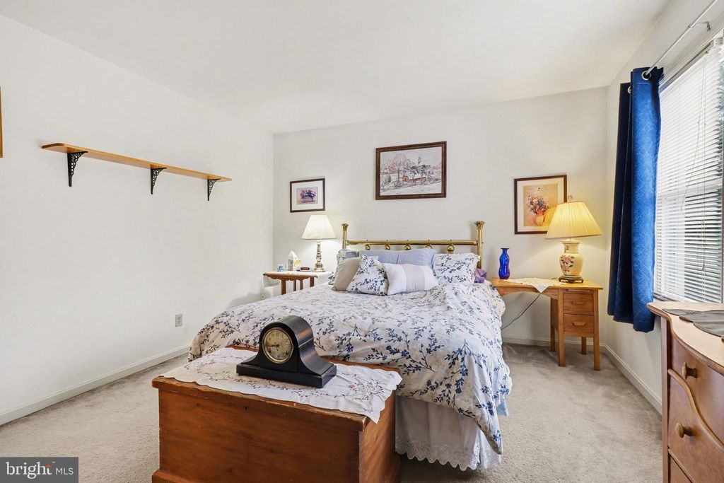 Image 26 of property listing at 1014 SHADOWSTONE DR, Lancaster, PA 17603