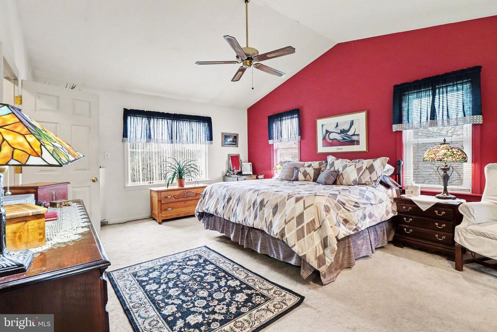 Image 33 of property listing at 1014 SHADOWSTONE DR, Lancaster, PA 17603