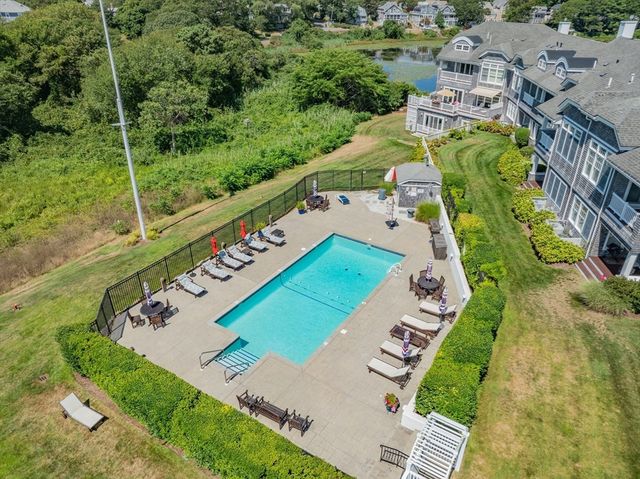 780 Craigville Beach Road D2, Barnstable, MA 02632