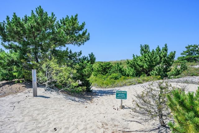 780 Craigville Beach Road D2, Barnstable, MA 02632
