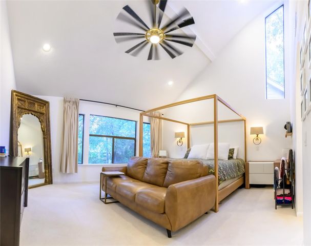 110 Sugarberry Circle, Houston, TX 77024