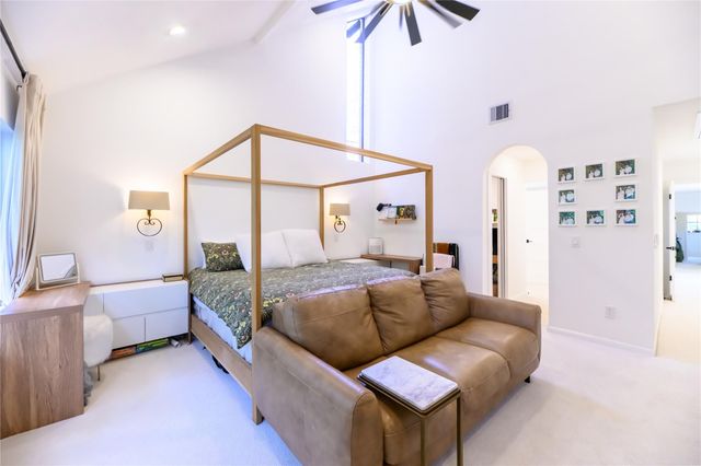 110 Sugarberry Circle, Houston, TX 77024