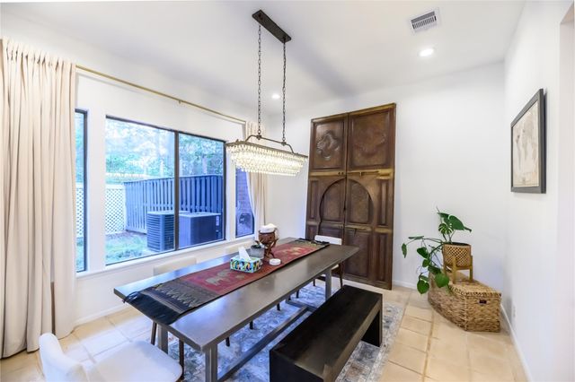 110 Sugarberry Circle, Houston, TX 77024