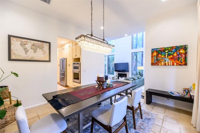 110 Sugarberry Circle, Houston, TX 77024