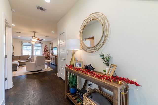 716 Bernstein ST 5, Austin, TX 78745