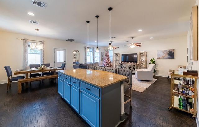 716 Bernstein ST 5, Austin, TX 78745