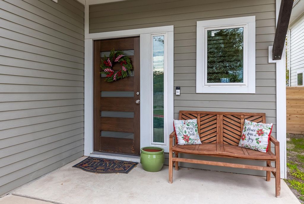 716 Bernstein ST 5, Austin, TX 78745