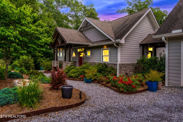 720 Hunters Run Rd, Townsend, TN 37882