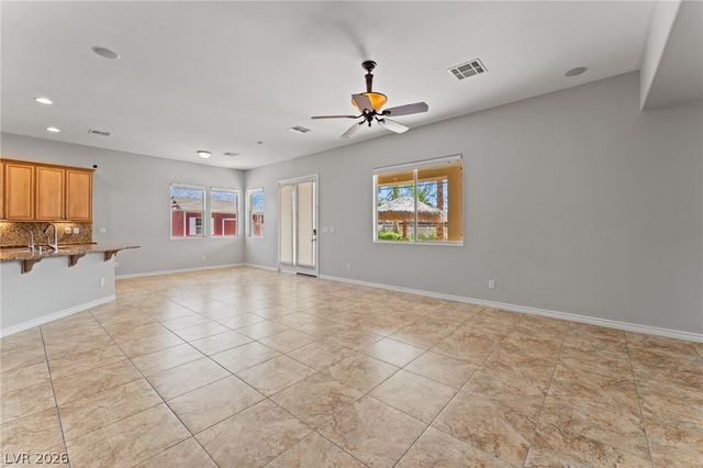 8370 Unicorn Street, Las Vegas, NV 89131