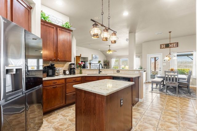 208 Cascade Valley Drive, Fate, TX 75087