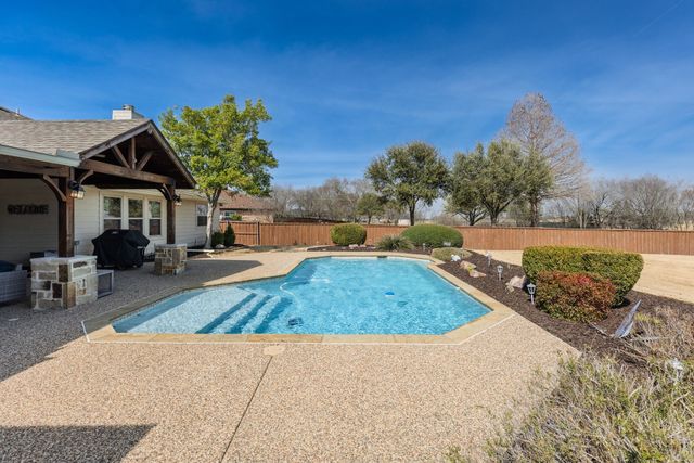 208 Cascade Valley Drive, Fate, TX 75087