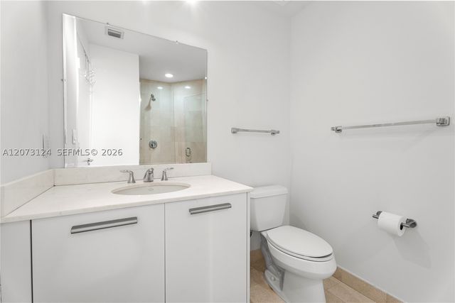 1060 Brickell Ave 2117, Miami, FL 33131