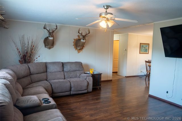 31576 E 723 Road, Wagoner, OK 74467