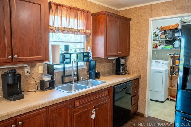 31576 E 723 Road, Wagoner, OK 74467