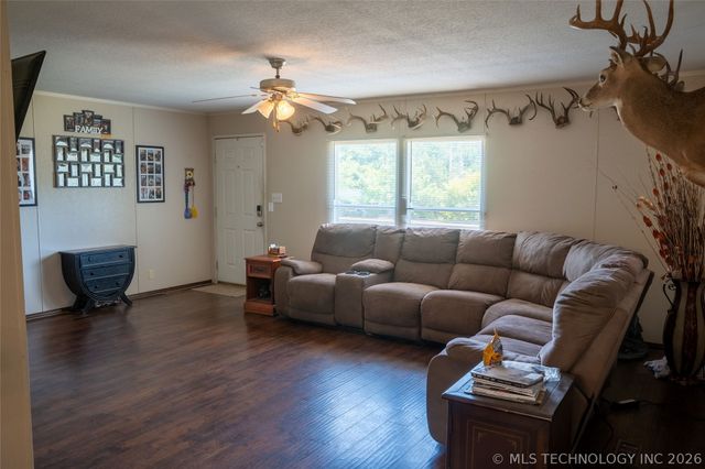 31576 E 723 Road, Wagoner, OK 74467