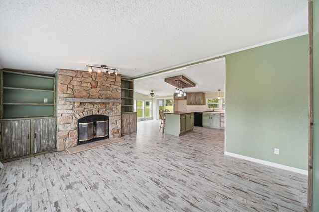 120 Kathy Lane, Brooklyn, MI 49230