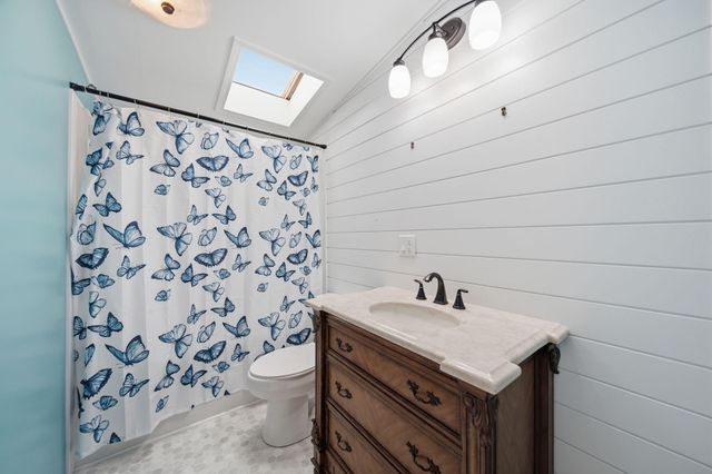 120 Kathy Lane, Brooklyn, MI 49230