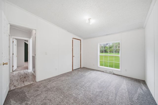 120 Kathy Lane, Brooklyn, MI 49230