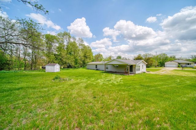 120 Kathy Lane, Brooklyn, MI 49230