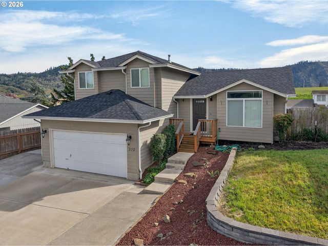 209 Ne ROSE RIDGE Dr, Winston, OR 97496