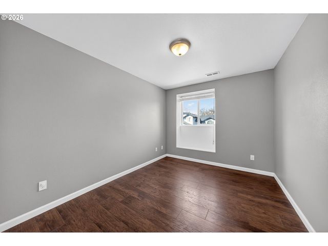 209 Ne ROSE RIDGE Dr, Winston, OR 97496