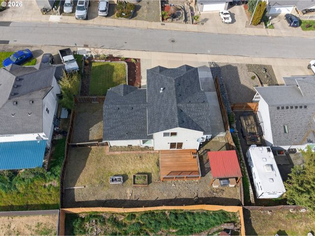 209 Ne ROSE RIDGE Dr, Winston, OR 97496