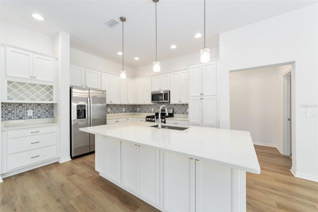 1706 COLLEEN COURT, The Villages, FL 34762