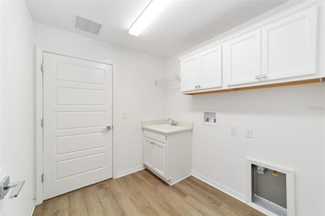 1706 COLLEEN COURT, The Villages, FL 34762