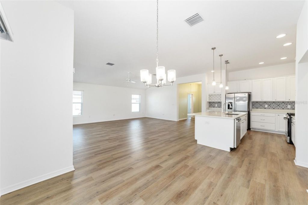 Image 15 of property listing at 1706 COLLEEN COURT, The Villages, FL 34762