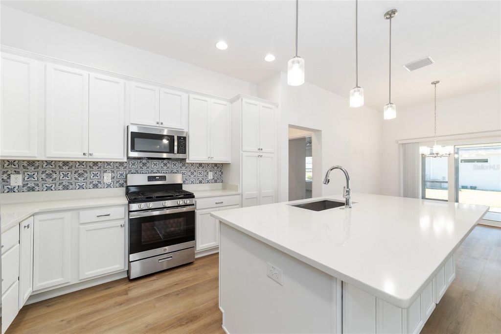 Image 19 of property listing at 1706 COLLEEN COURT, The Villages, FL 34762