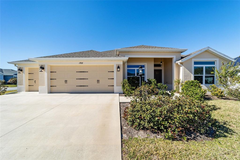 Image 3 of property listing at 1706 COLLEEN COURT, The Villages, FL 34762
