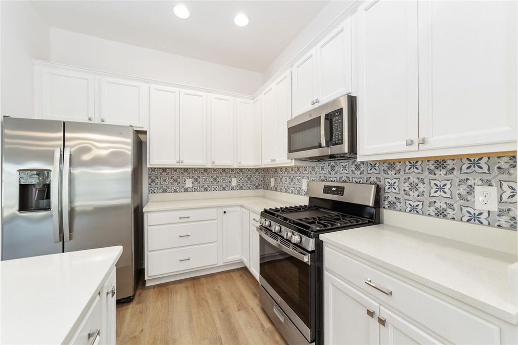 Image 21 of property listing at 1706 COLLEEN COURT, The Villages, FL 34762