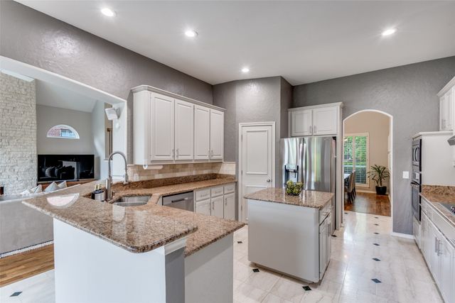 6613 Shadow Crest Drive, Plano, TX 75093