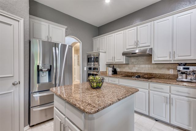 6613 Shadow Crest Drive, Plano, TX 75093