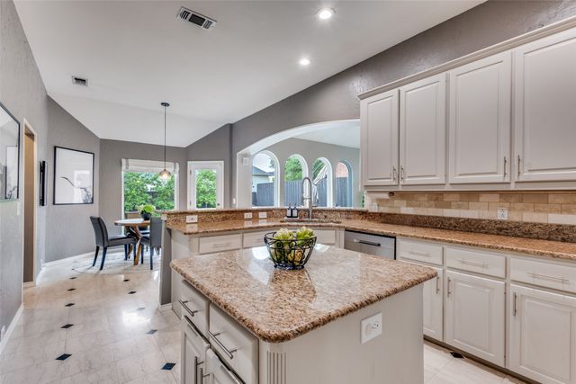 6613 Shadow Crest Drive, Plano, TX 75093