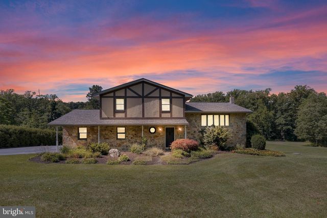 88 CONRAD RD, Fleetwood, PA 19522