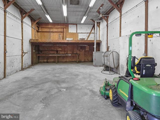 88 CONRAD RD, Fleetwood, PA 19522