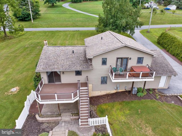 88 CONRAD RD, Fleetwood, PA 19522