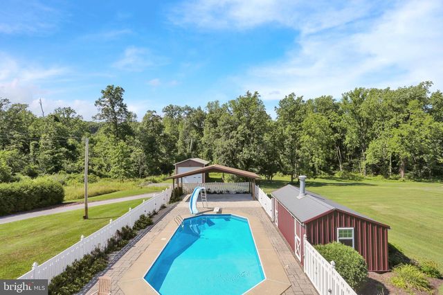 88 CONRAD RD, Fleetwood, PA 19522