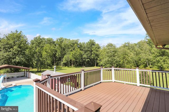 88 CONRAD RD, Fleetwood, PA 19522