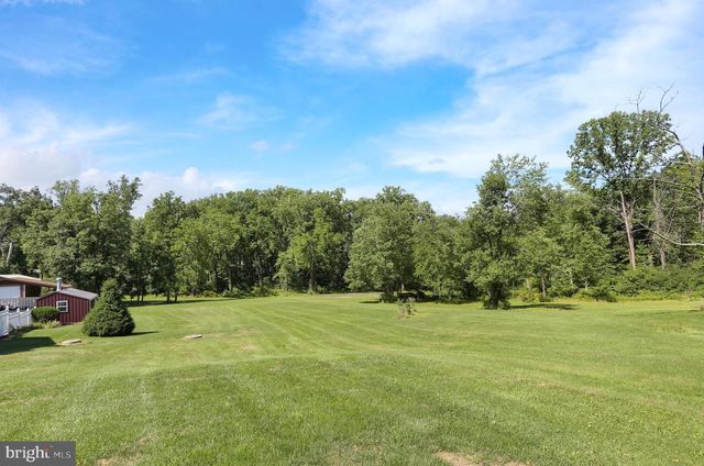88 CONRAD RD, Fleetwood, PA 19522
