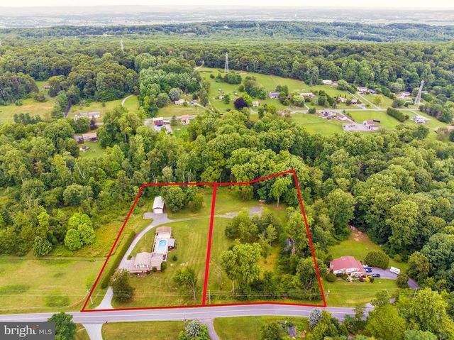 88 CONRAD RD, Fleetwood, PA 19522