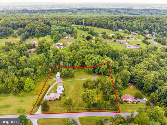 88 CONRAD RD, Fleetwood, PA 19522