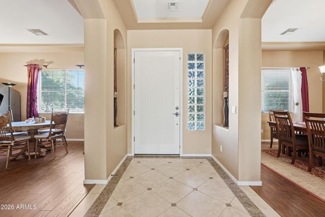 22721 W MARK Lane, Wittmann, AZ 85361