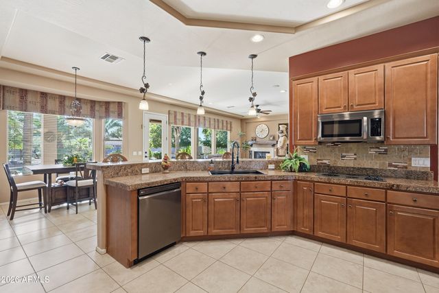 22721 W MARK Lane, Wittmann, AZ 85361