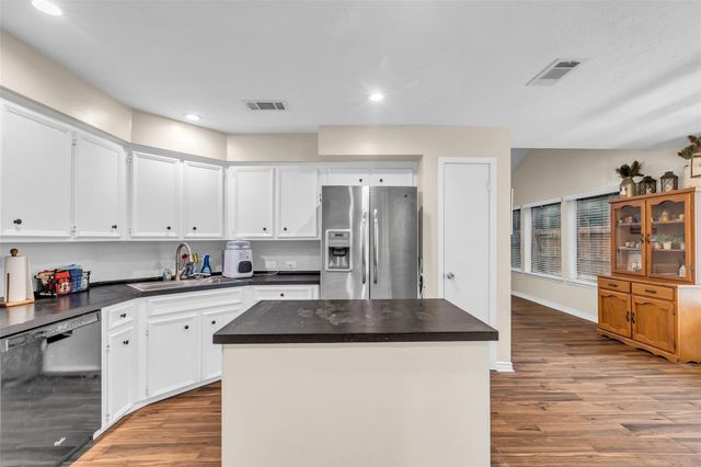 13860 Ventura Road, Willis, TX 77318