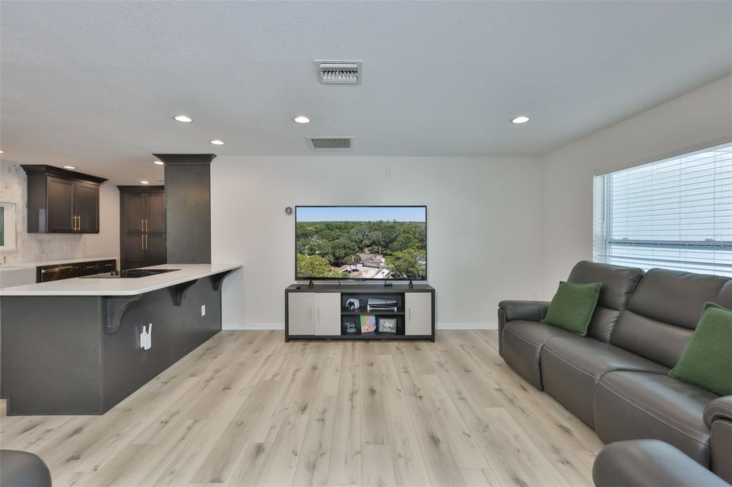 Image 11 of property listing at 1578 INDIAN BAY ROAD, Spring Hill, FL 34607